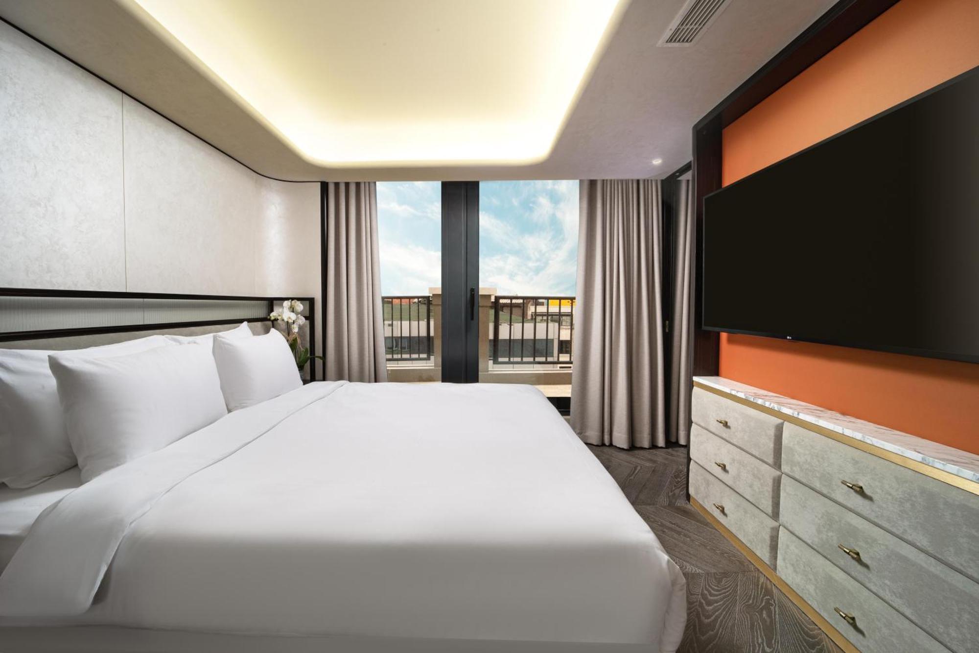 Bentley Hotel Bosphorus - Special Class Estambul Exterior foto A bedroom at the hotel